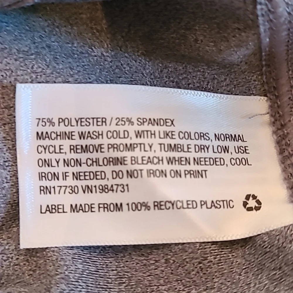 Yoga pants bundle: 2, All In Motion, capri leggings, with side pockets. Size XS. - Picture 5 of 6